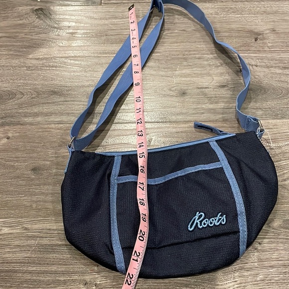 EUC Roots Crossbody Crescent Shape Hobo Bag Purse Blue - Picture 5 of 10